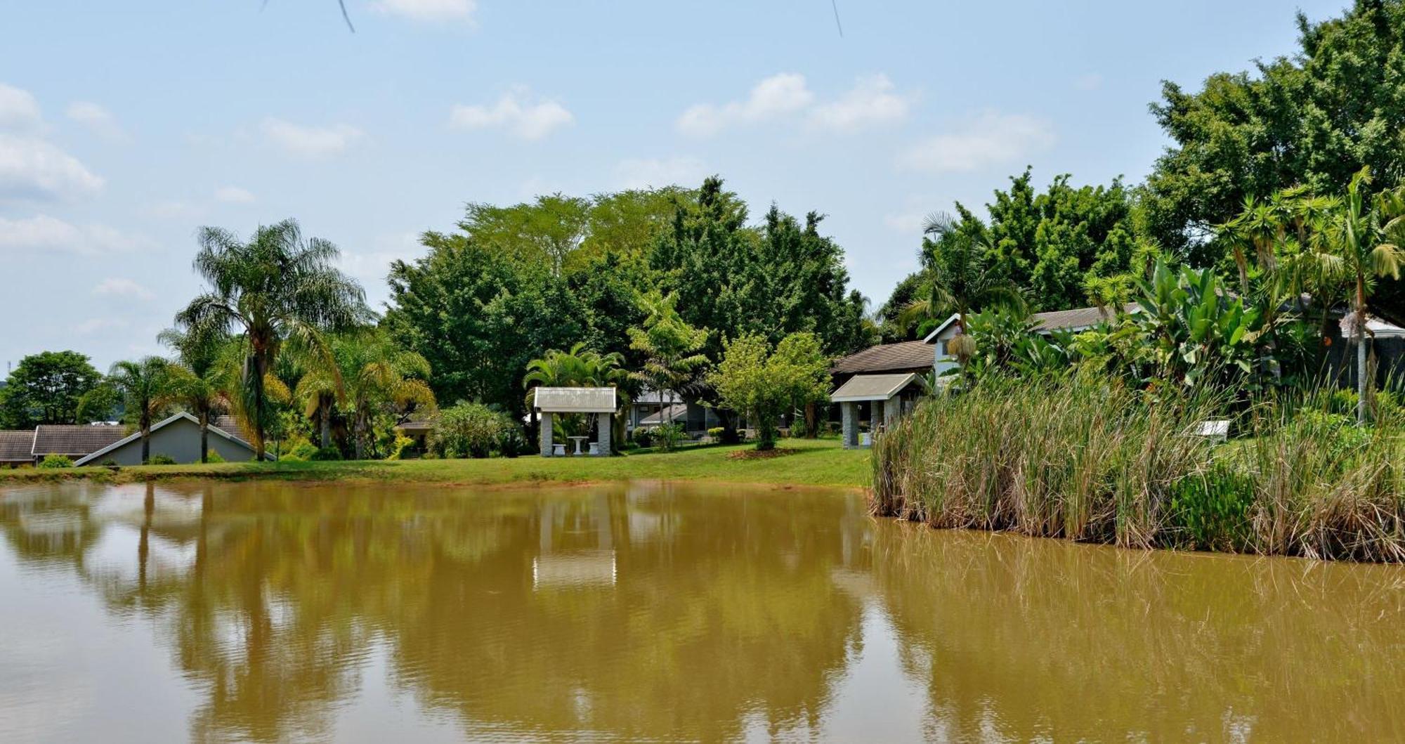 Ingwenyama Resort White River Bagian luar foto